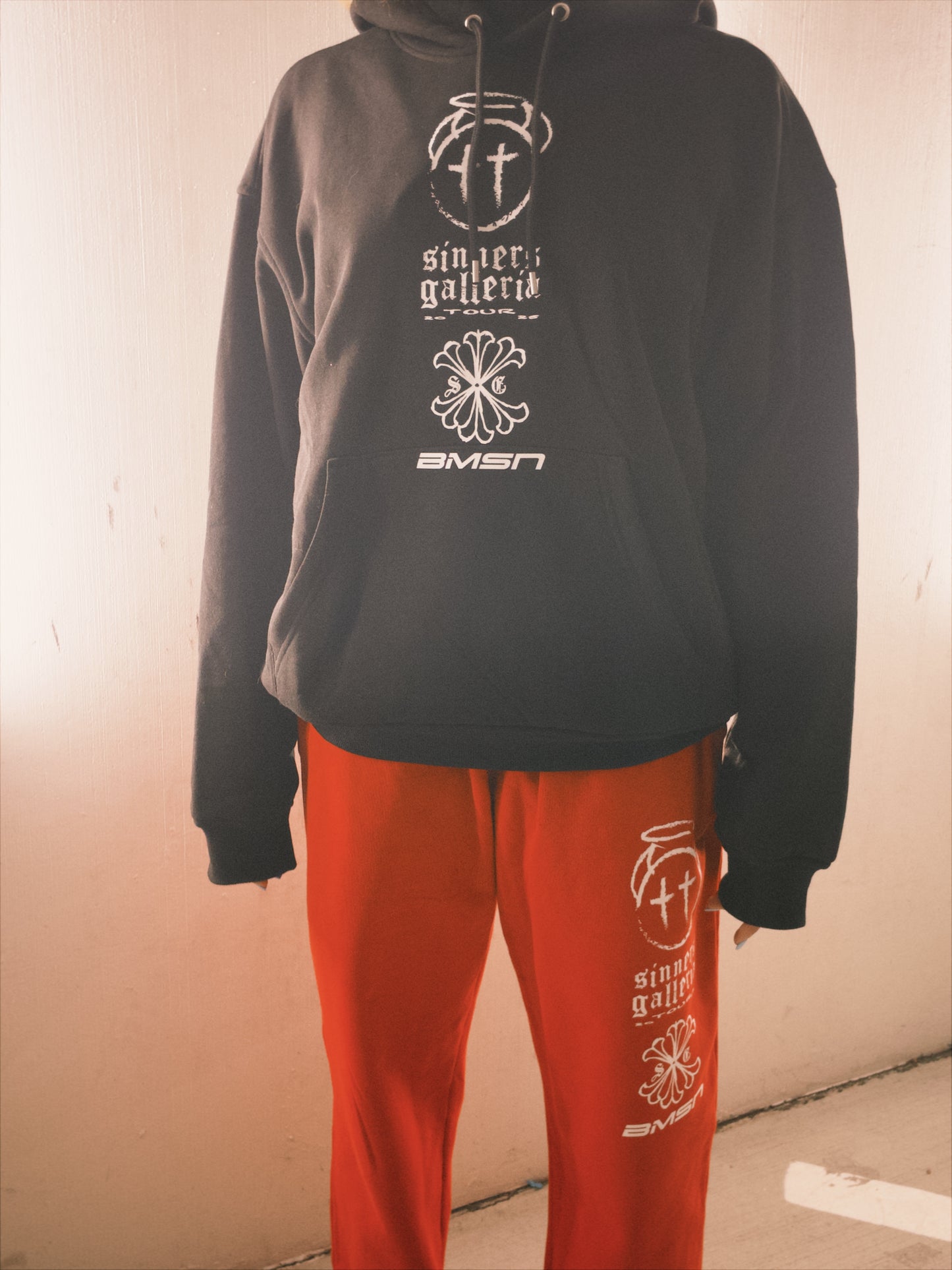 SG BMSN TOUR SWEATS (CHERRY)